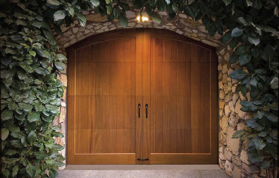 Arched Wood Carriage House Garage Door