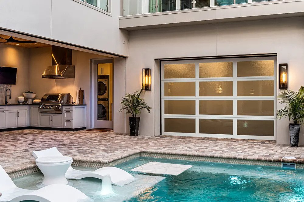 Pool with Avante garage door